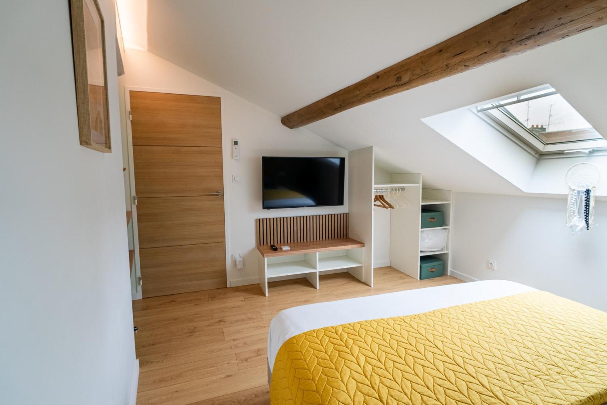 Au Duplex D'Or Centre Historique Apartment Besancon Luaran gambar