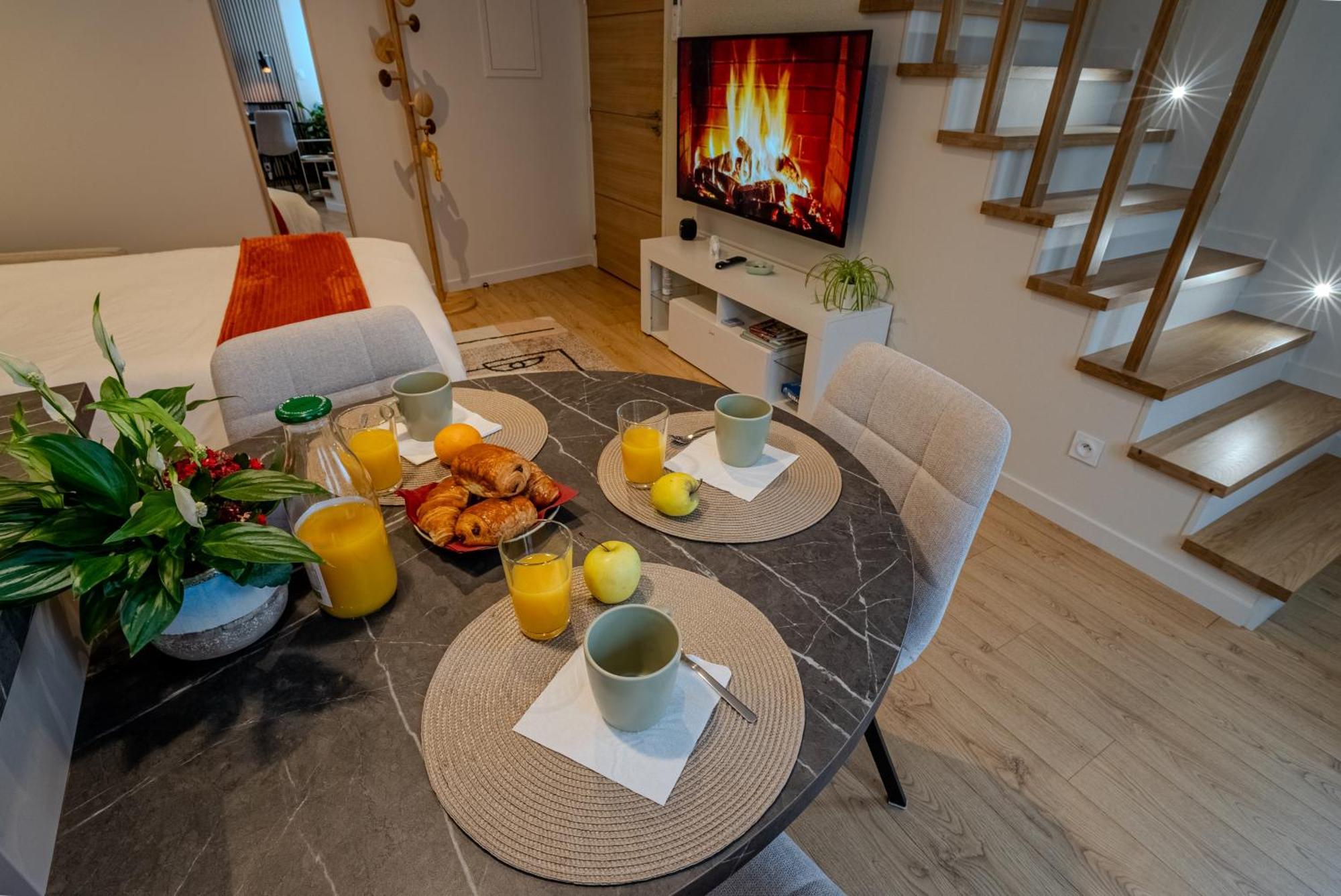 Au Duplex D'Or Centre Historique Apartment Besancon Luaran gambar